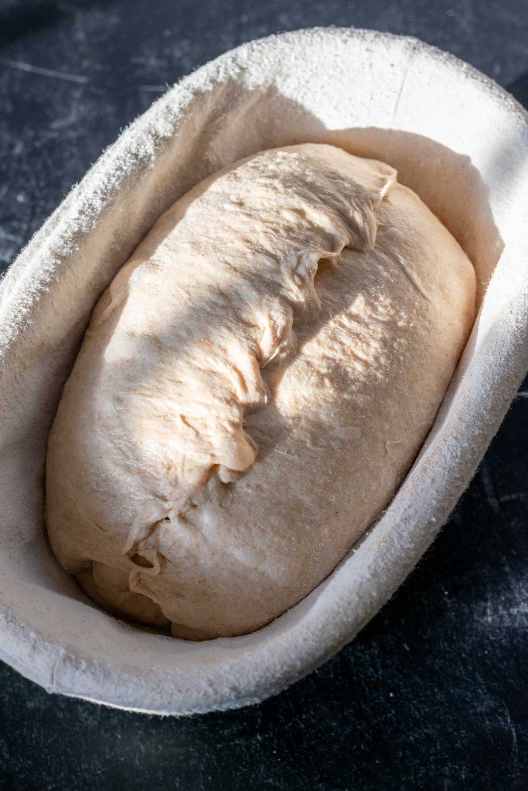 Banneton: dough proofing in a rattan banneton basket